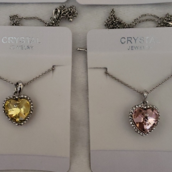 GIFTS - Picture 5 of 5